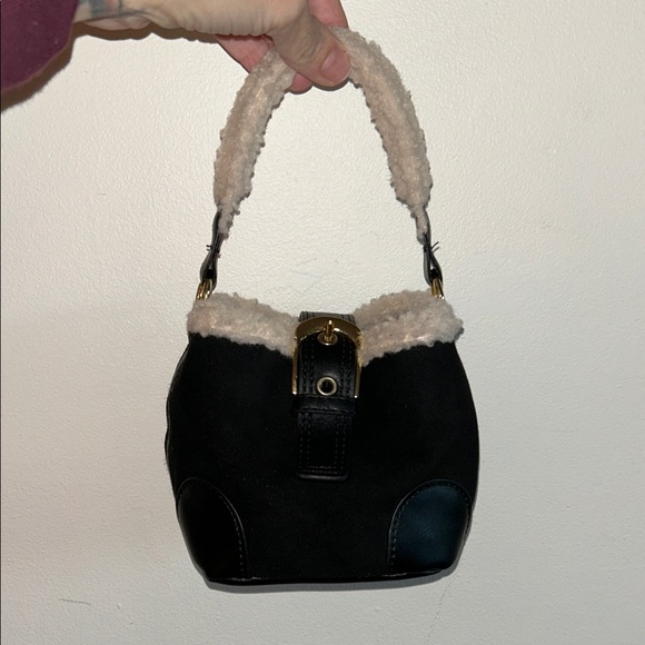 boutique Handbags - Black mini bag faux shearling trim & faux suede/smooth leather w crossbody strap